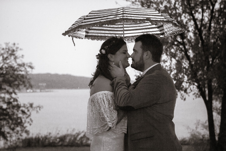 Joe Pool Lake Wedding by Dallas Wedding PHotographers - K & S Ph